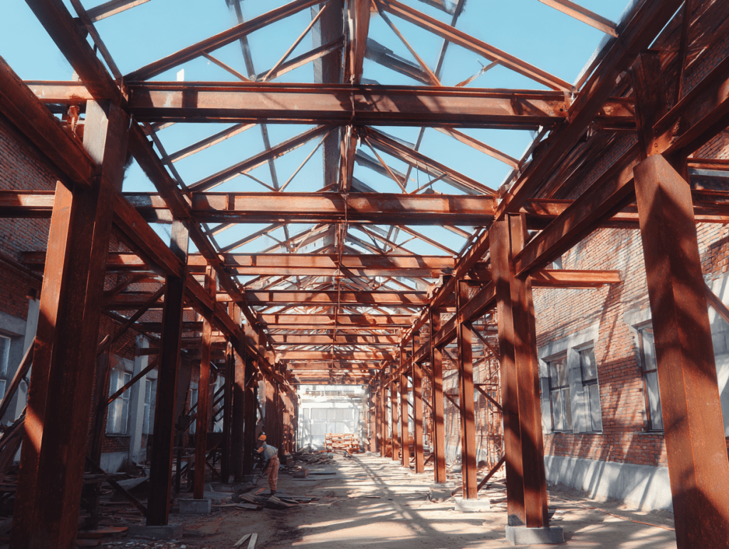 Усиление существующих зданий металлоконструкциями